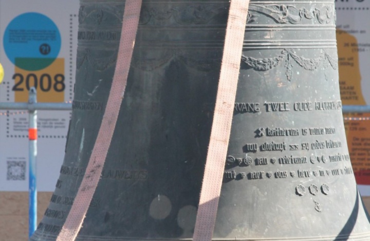 Klokken voor restauratie uit Sint-Katharinakerk